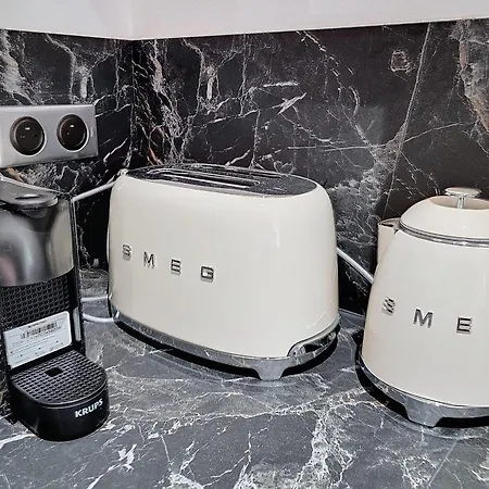 Henri Camille Real Estate- Palm -premium One Bedroom With Big Terrace Hébergement de vacances Cannes